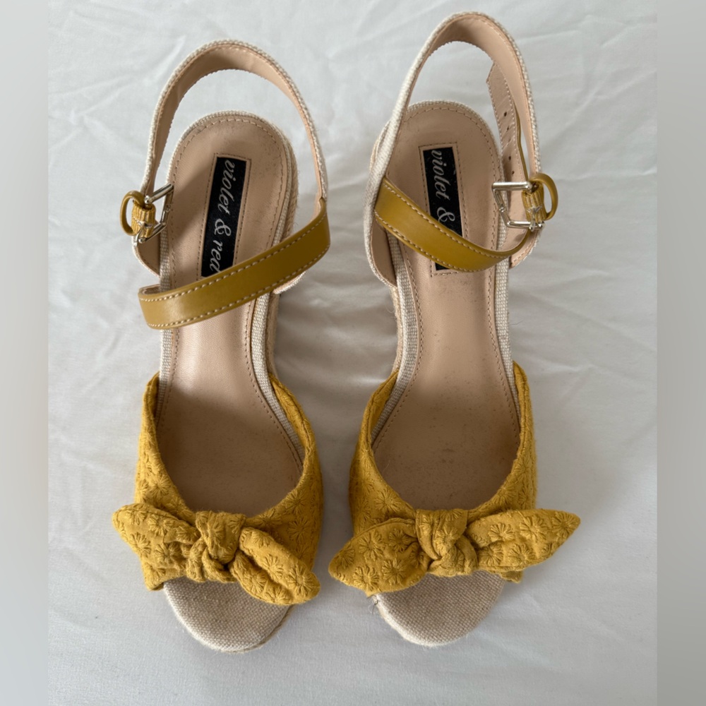 Women's Yellow Sandals